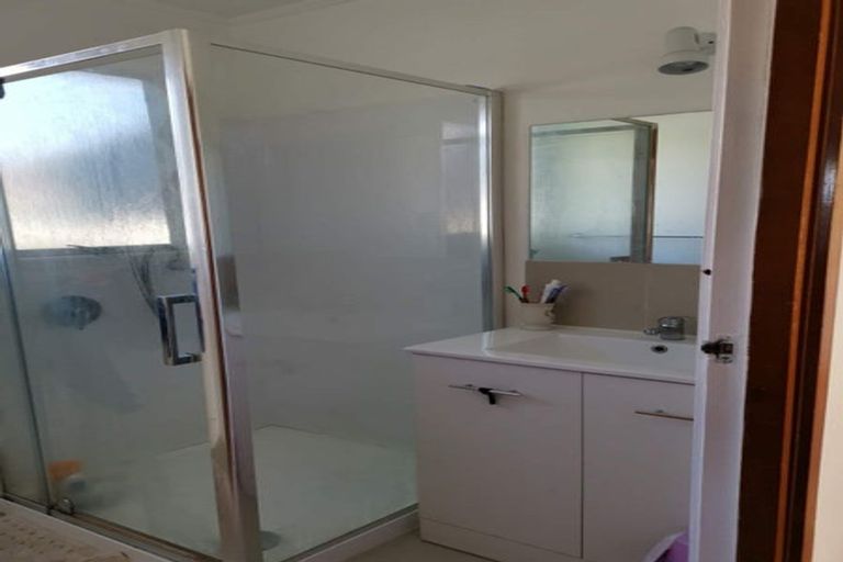 Photo of property in 26 Salamanca Road, Sunnynook, Auckland, 0620