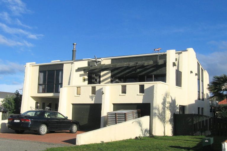 Photo of property in 73 Le Quesne Road, Bay View, Napier, 4104