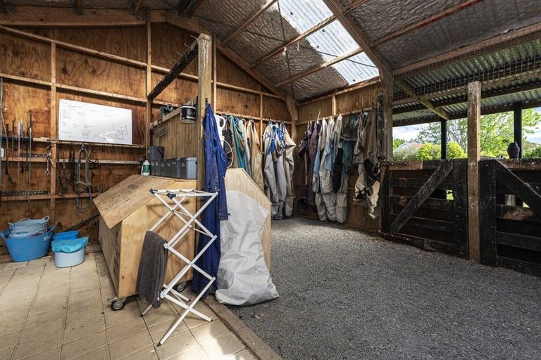 Photo of property in 2493 Hunua Road, Hunua, Papakura, 2583
