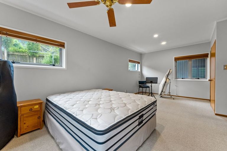 Photo of property in 11 Katui Street, Castor Bay, Auckland, 0620