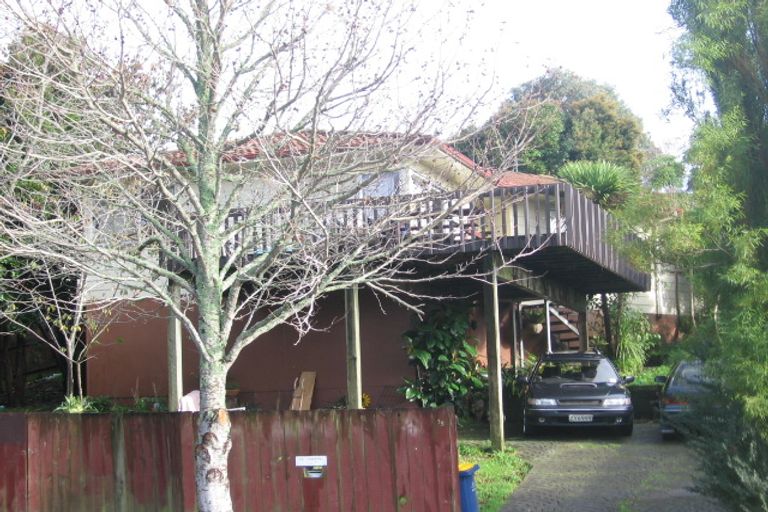 Photo of property in 75 Reynella Drive, Massey, Auckland, 0614