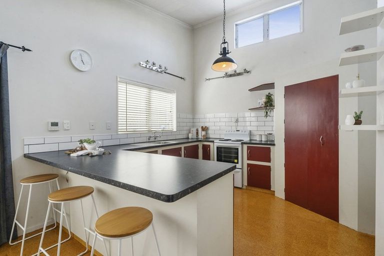 Photo of property in 15 Francis Road, Paraparaumu Beach, Paraparaumu, 5032