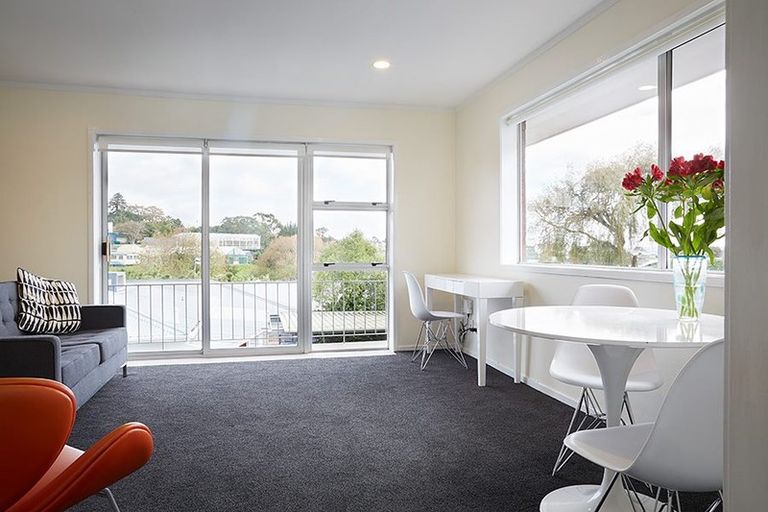 Photo of property in 3/3 Camden Road, Sandringham, Auckland, 1025