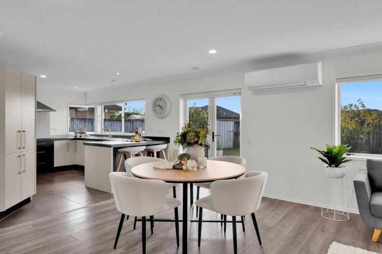 Photo of property in 7 Holly Place, Rototuna North, Hamilton, 3210