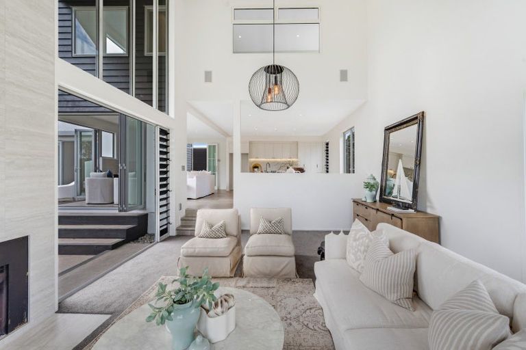 Photo of property in 122 Brownhill Road, Whitford, Manurewa, 2576