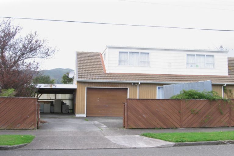 Photo of property in 35 Mcbain Grove, Avalon, Lower Hutt, 5011