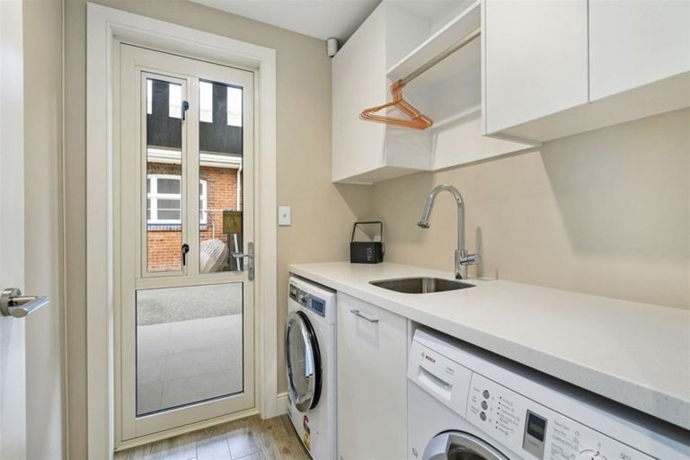 Photo of property in 63 Hinau Street, Fendalton, Christchurch, 8041