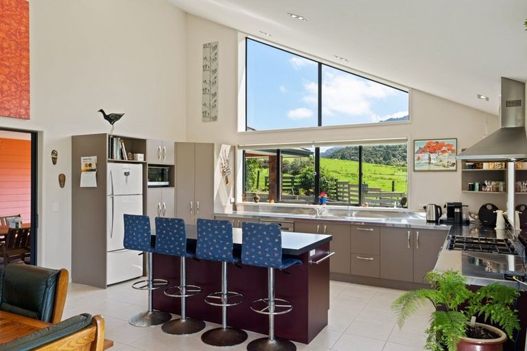 Photo of property in 31 Bay View Road, Whangarei Heads, Whangarei, 0174