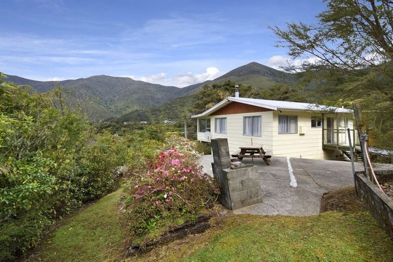 Photo of property in 30 Hope Drive, Okiwi Bay, 7193