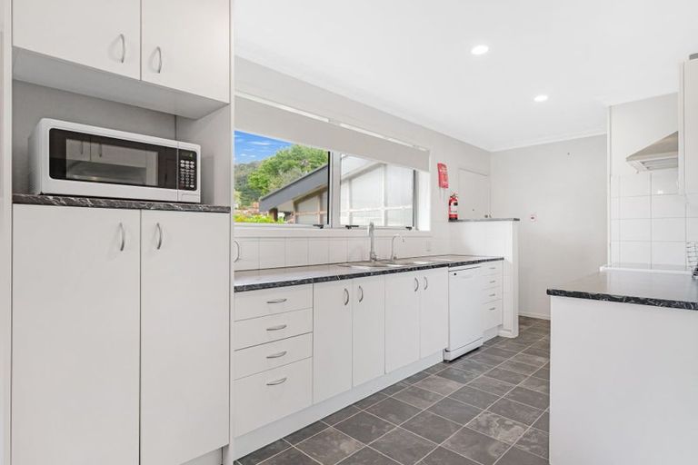 Photo of property in 45 Mountain Road, Western Heights, Rotorua, 3015