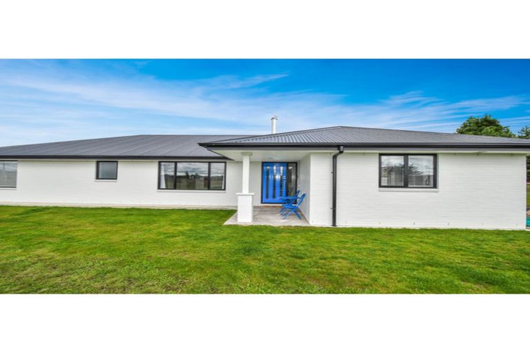 Photo of property in 32 Rhoboro Road, Twizel, 7901