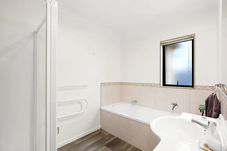 Photo of property in 6 Callum Court, Rototuna, Hamilton, 3210
