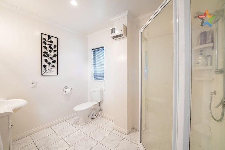 Photo of property in 10 Opurere Grove, Tirohanga, Lower Hutt, 5010