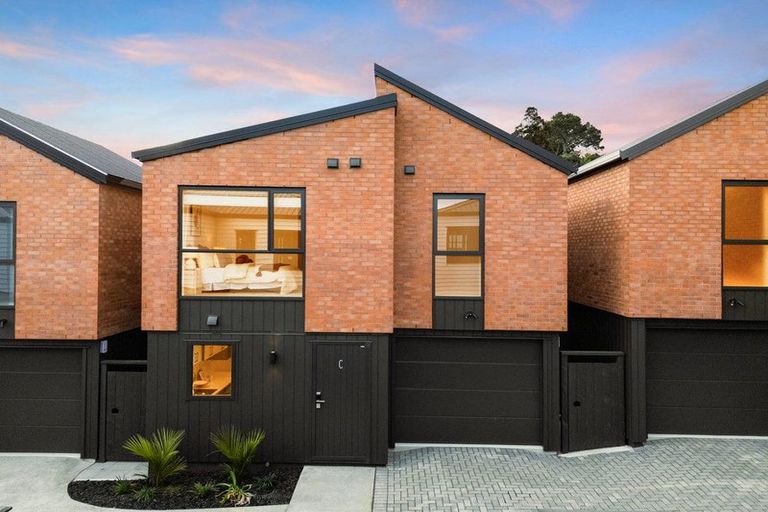 Photo of property in 73d Salamanca Road, Sunnynook, Auckland, 0620