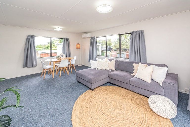 Photo of property in 87 Cornfoot Street, Castlecliff, Whanganui, 4501