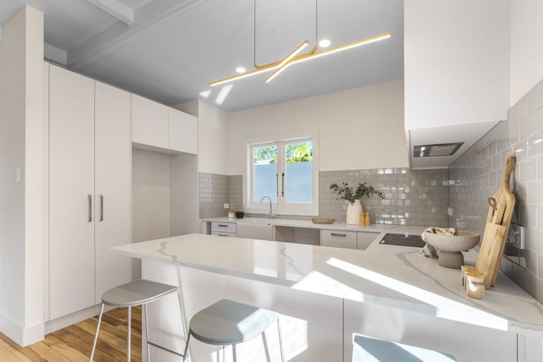 Photo of property in 28 Haig Avenue, Mount Roskill, Auckland, 1041