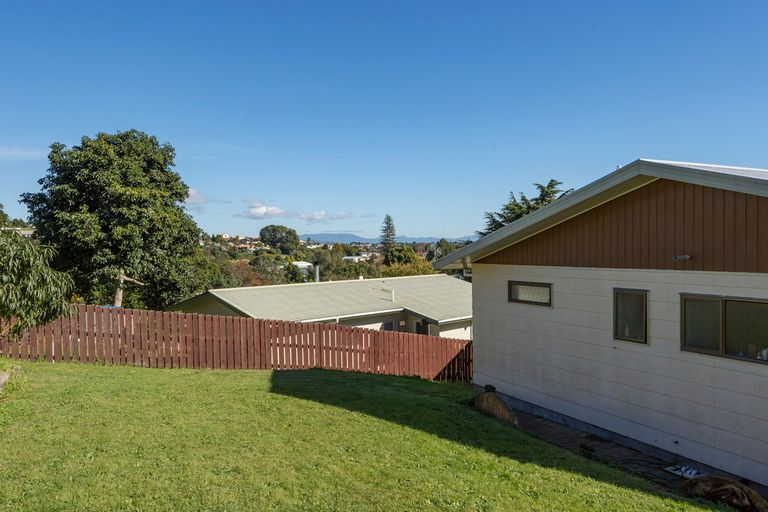 Photo of property in 11 Dunton Drive, Welcome Bay, Tauranga, 3112