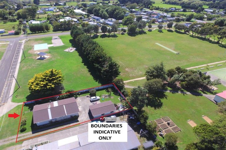 Photo of property in 54 Futter Street, Foxton, 4814