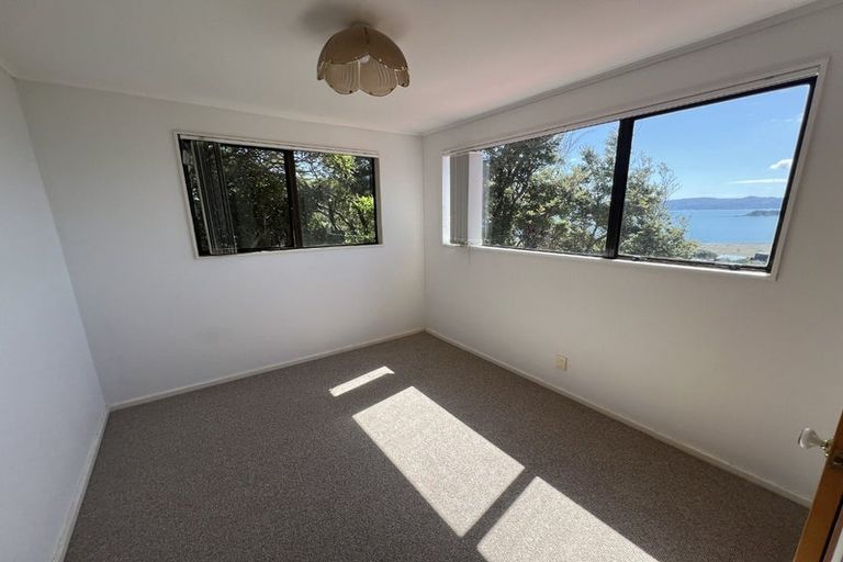 Photo of property in 15 Karaka Street, Eastbourne, Lower Hutt, 5013