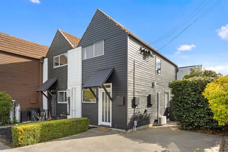 Photo of property in 1/37 Geraldine Street, Edgeware, Christchurch, 8013