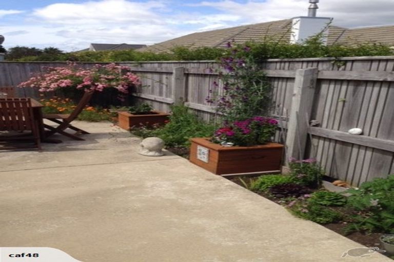 Photo of property in 16 Weka Road, Raumati Beach, Paraparaumu, 5032