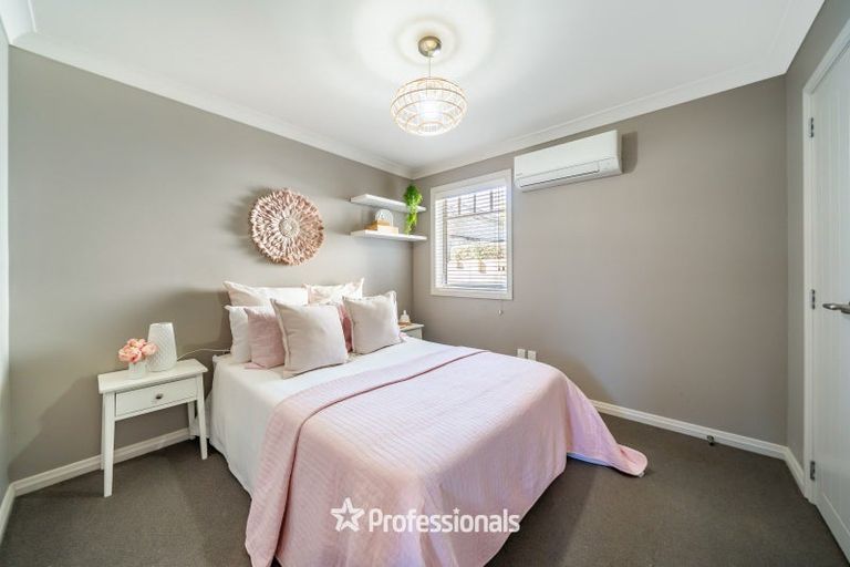 Photo of property in 14 Ronald Scott Grove, Riverstone Terraces, Upper Hutt, 5018