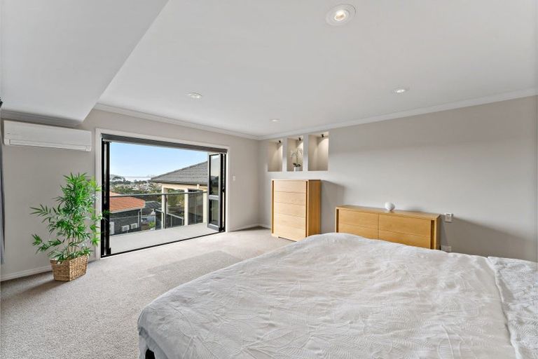 Photo of property in 157e Hobsonville Road, West Harbour, Auckland, 0618