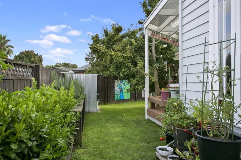 Photo of property in 92 Williams Street, Cambridge, 3434