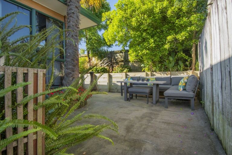 Photo of property in 17 Vanderbilt Place, Welcome Bay, Tauranga, 3112
