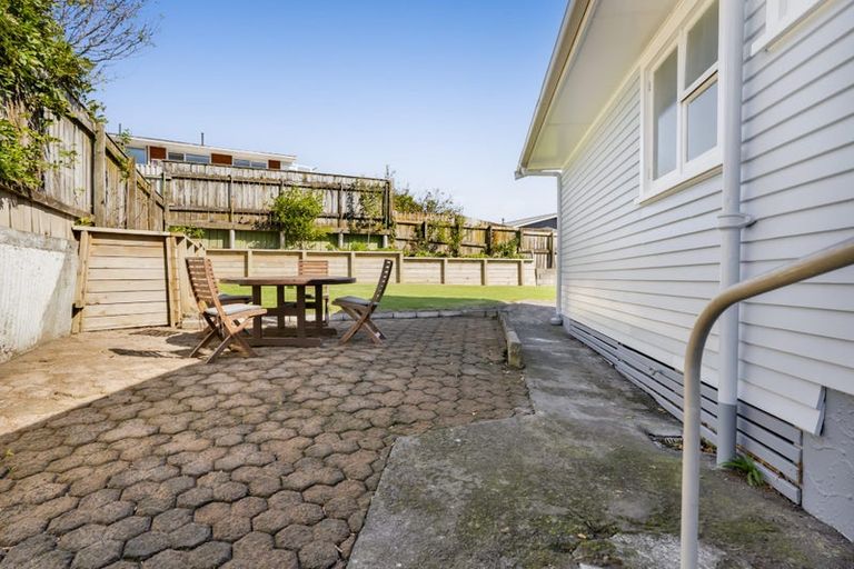 Photo of property in 182 Ngamotu Road, Spotswood, New Plymouth, 4310
