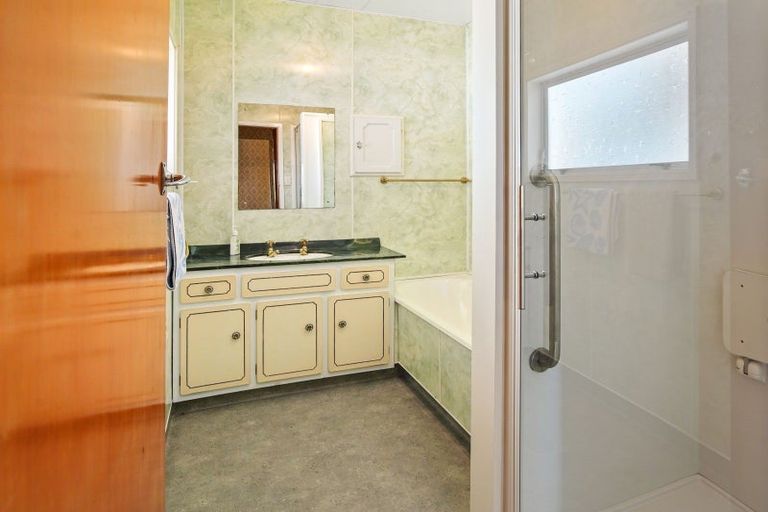 Photo of property in 73 Songer Street, Stoke, Nelson, 7011