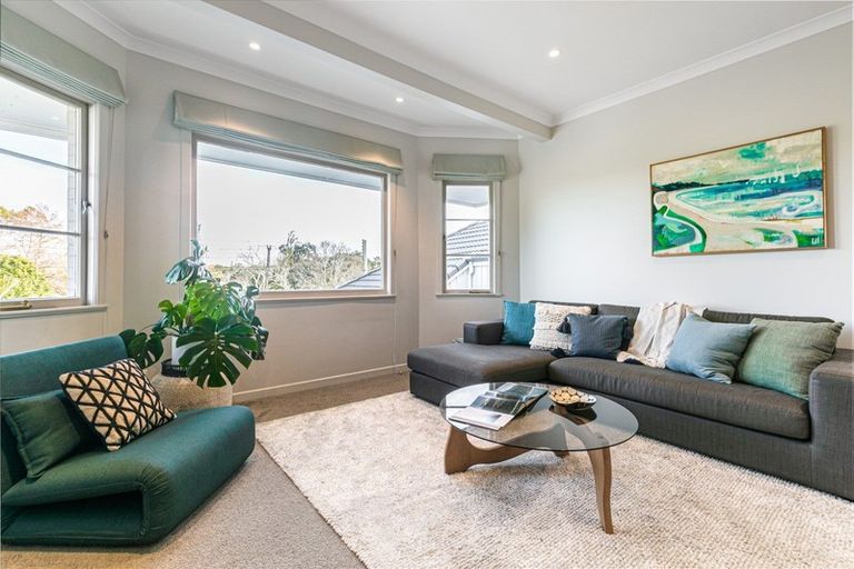 Photo of property in 18 Wairoa Road, Narrow Neck, Auckland, 0624