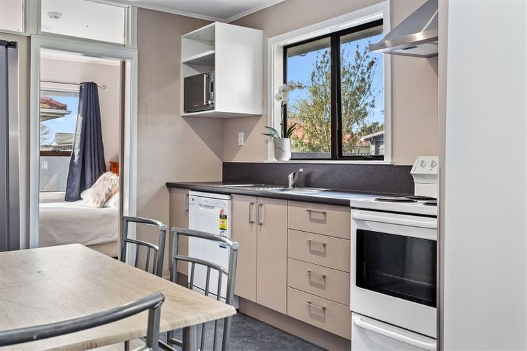 Photo of property in 17 Taurima Street, Hei Hei, Christchurch, 8042