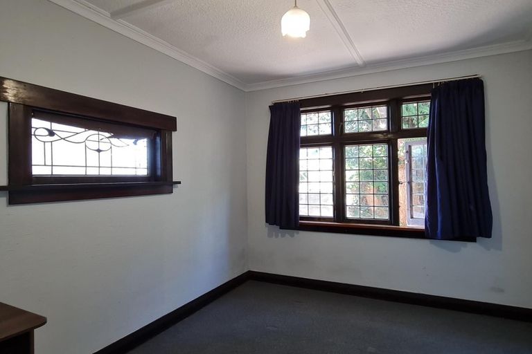 Photo of property in 100 Nairn Street, Mount Cook, Wellington, 6011