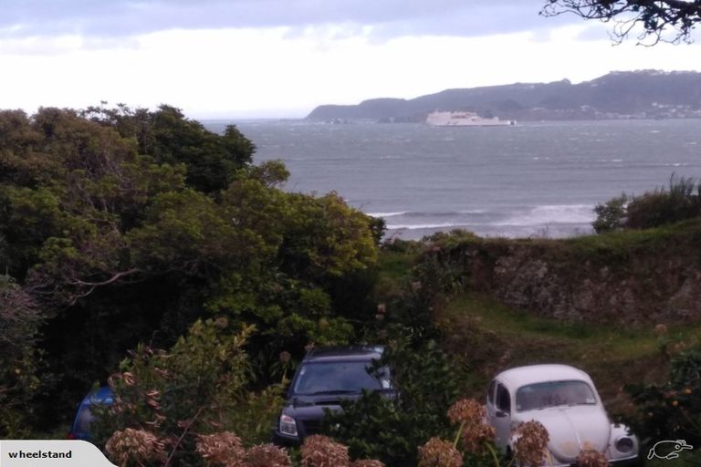 Photo of property in 465 Muritai Road, Eastbourne, Lower Hutt, 5013