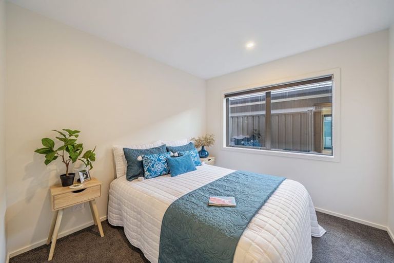 Photo of property in 7 Thornbury Lane, Timberlea, Upper Hutt, 5018