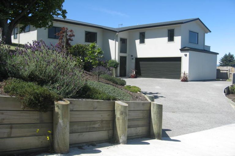 Photo of property in 24 Puketiro Drive, Feilding, 4702