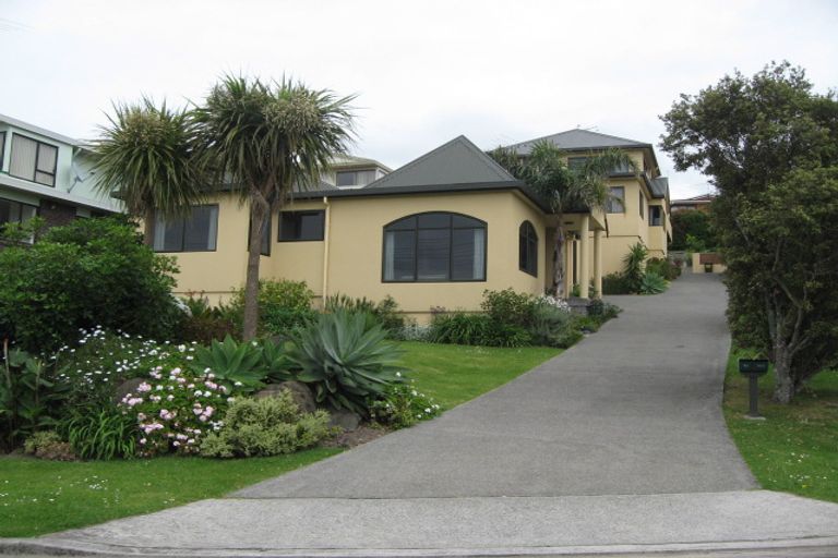 Photo of property in 35 Monyash Road, Manly, Whangaparaoa, 0930