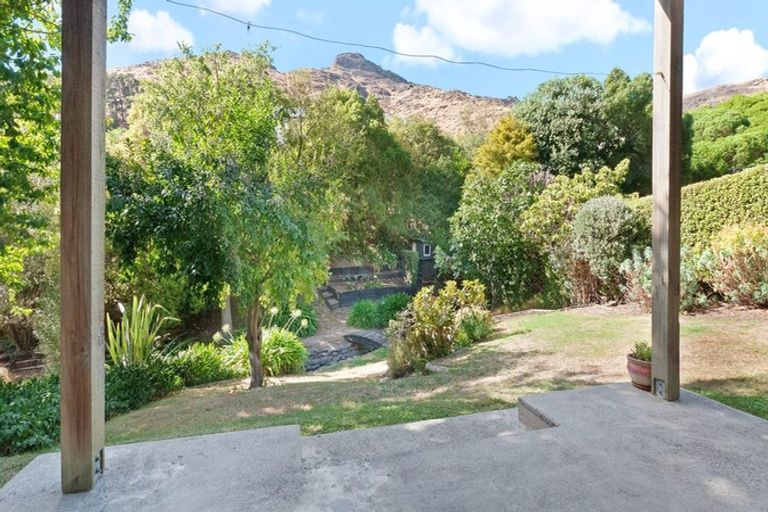 Photo of property in 5 Heathvale Place, Heathcote Valley, Christchurch, 8022