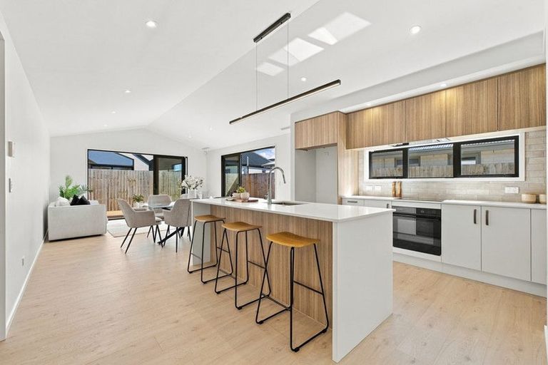 Photo of property in 10 Dan Street, Marshland, Christchurch, 8083