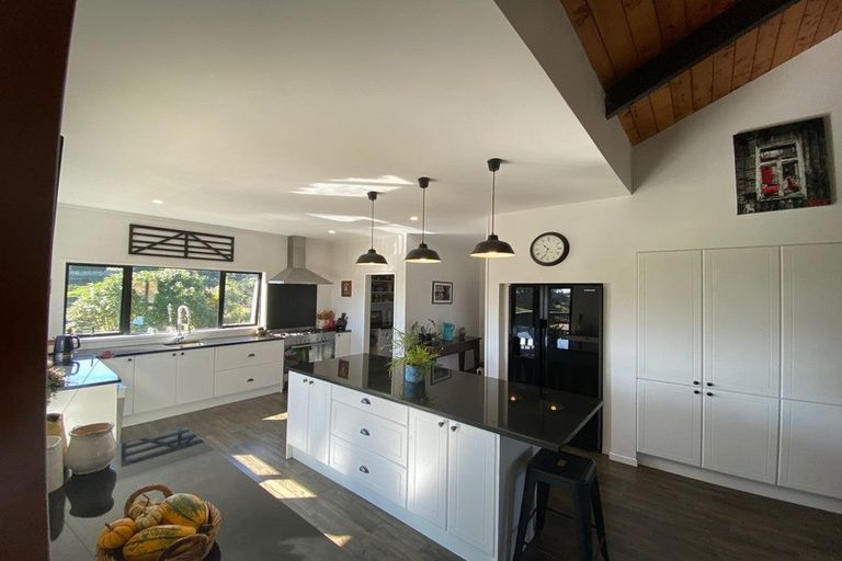 Photo of property in 30 Pararewa Drive, Whalers Gate, New Plymouth, 4310