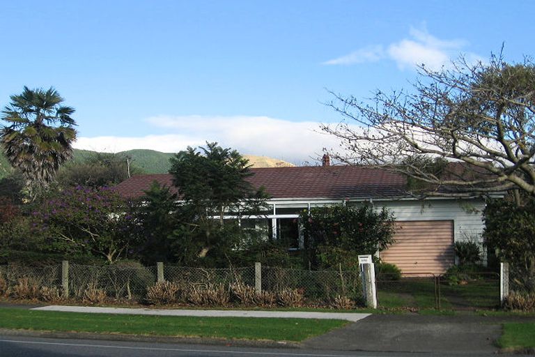Photo of property in 378 Te Moana Road, Waikanae, 5036