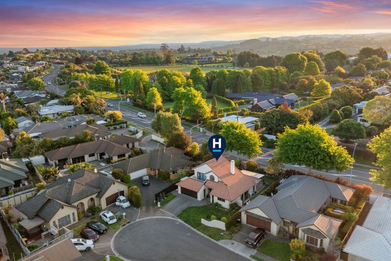 Photo of property in 12 Doneraille Place, Bethlehem, Tauranga, 3110