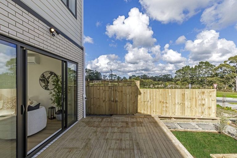 Photo of property in 624 Kerepi Street, Westgate, 0814