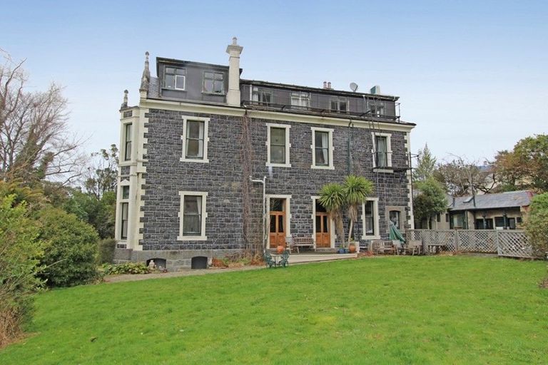 Photo of property in 44 Park Street, North Dunedin, Dunedin, 9016