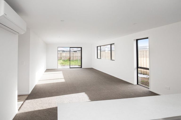 Photo of property in 3 Stackwood Avenue, Woodend, 7610