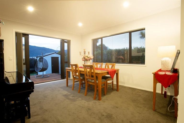 Photo of property in 36 Kurth Crescent, Silverstream, Upper Hutt, 5019