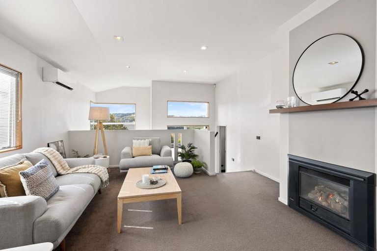 Photo of property in 27 Waverton Terrace, Churton Park, Wellington, 6037