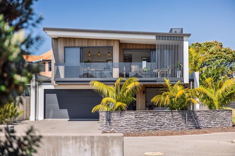 Photo of property in 4 Otira Close, Papamoa Beach, Papamoa, 3118