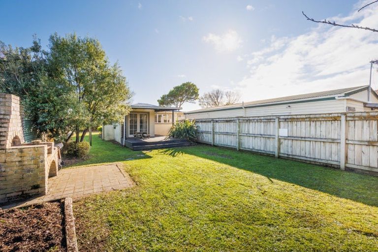 Photo of property in 228 Tremaine Avenue, Highbury, Palmerston North, 4412